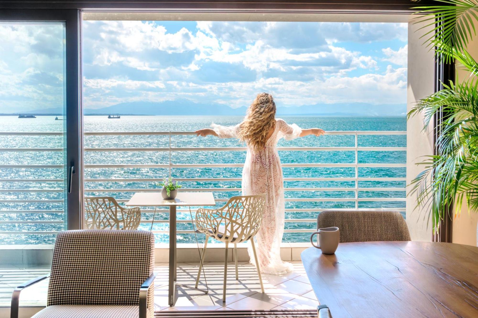 Iconic Salonica Suite Seafront エクステリア 写真